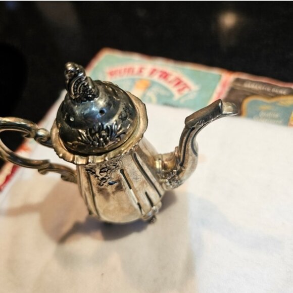 Godinger vintage salt & pepper shakers - Picture 5 of 10